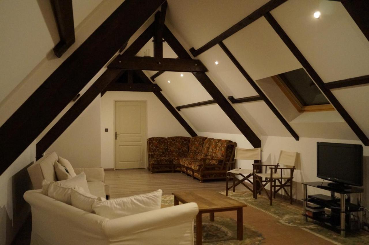 24H Le Mans - Les Haies Gite, Near Le Mans Circuit Vila Coulans-sur-Gée Exterior foto